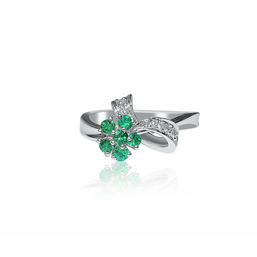 Natural Emerald and Diamond Flower Ring